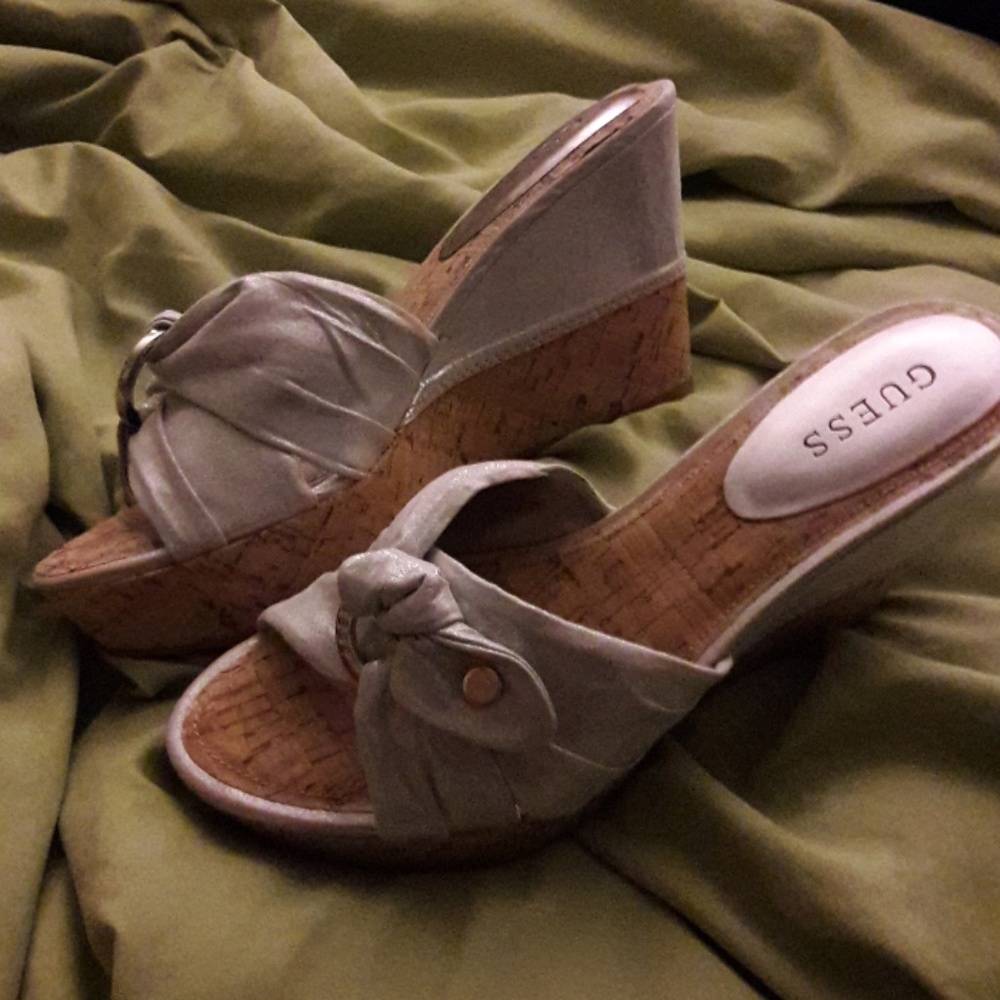 New Guess Sandals